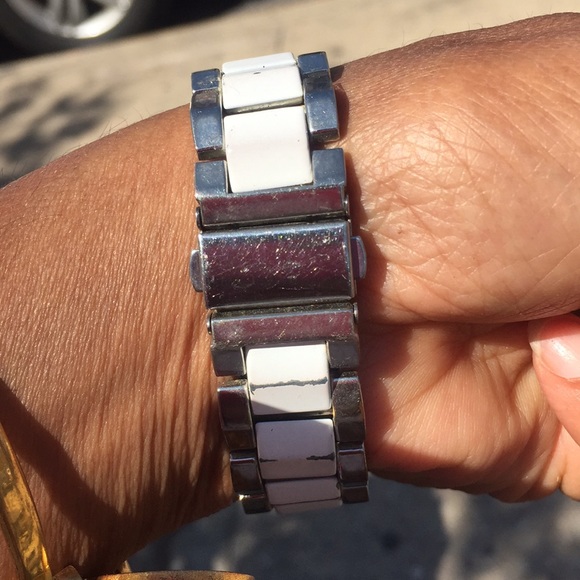 Watch - Picture 6 of 6